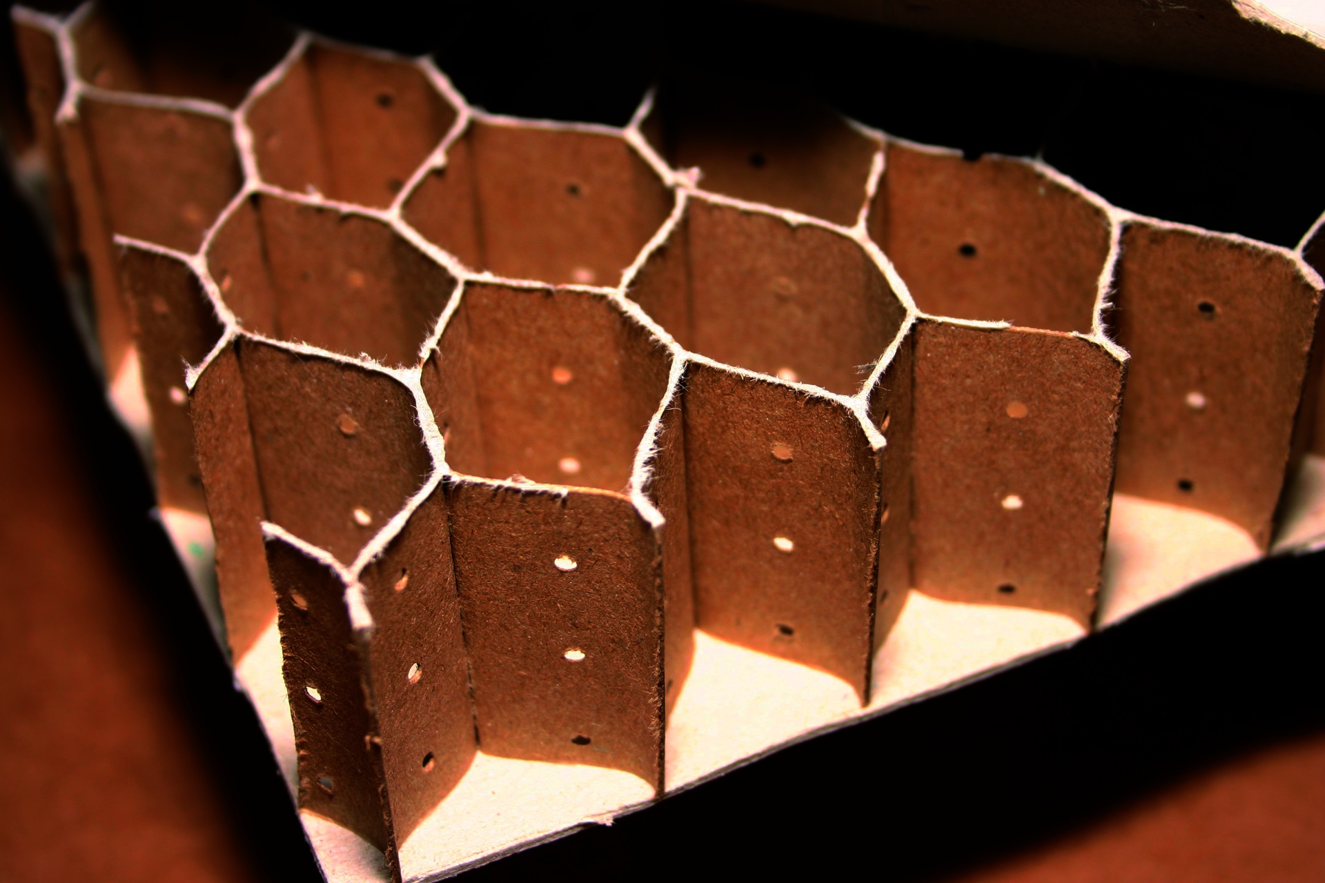 joint dilatation béton structure nid d'abeilles