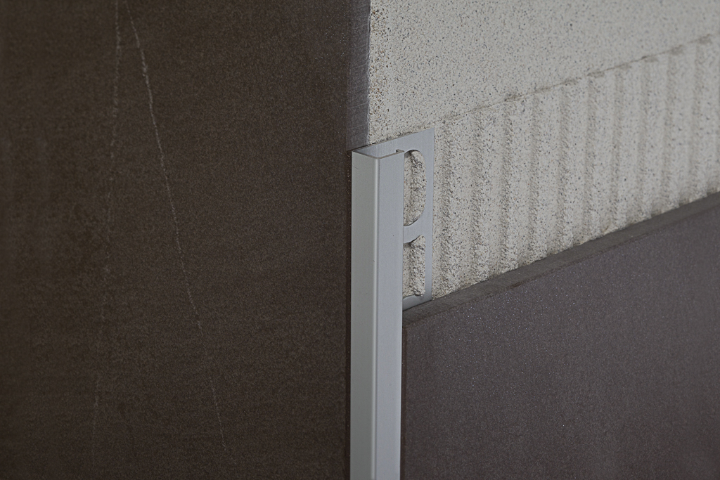 Profil pour angle externe carré ZQAN anodisé argent